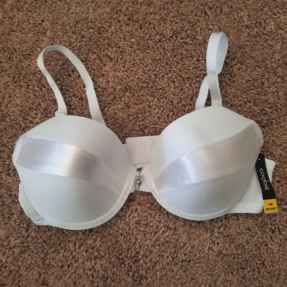 NWT Coobie 34 B Bra..  Padded Underwire, removable straps. - Picture 1 of 5